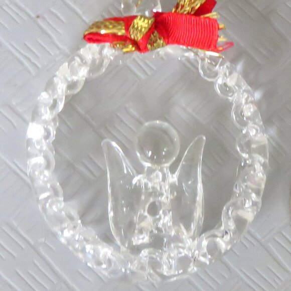 Vintage Clear Spun Glass Crystal Angel in Wreath Hanging Holiday Ornament - Picture 9 of 15